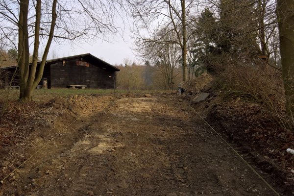 Sanierung der Einfahrt zum Lehrbienenstand